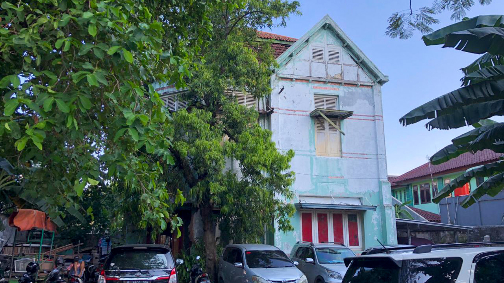 DIJUAL Rumah Tua di Jalan Kramat Raya  - Senen - Jakarta Pusat