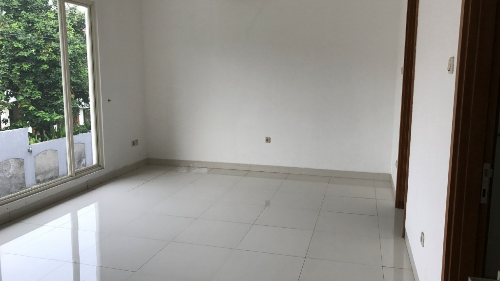 Beautiful Townhouse For Rent at Kemang