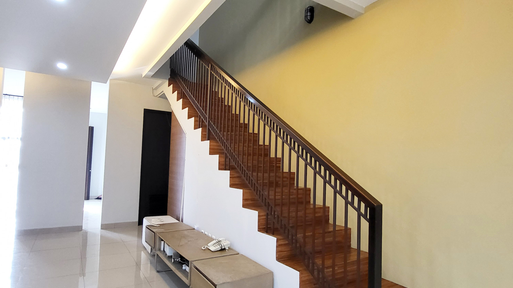 RUMAH BAGUS DESIGN MINIMALIST MODERN JALAN 2MOBIL TEBET BARAT