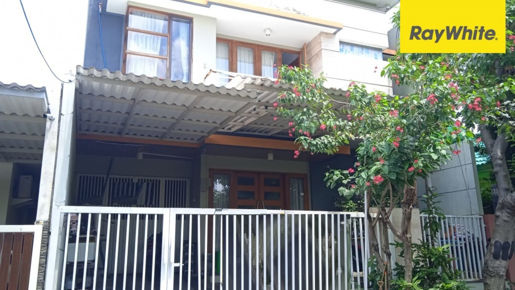 Dijual Rumah SHM 2 lantai di Sambikerep Indah, Surabaya