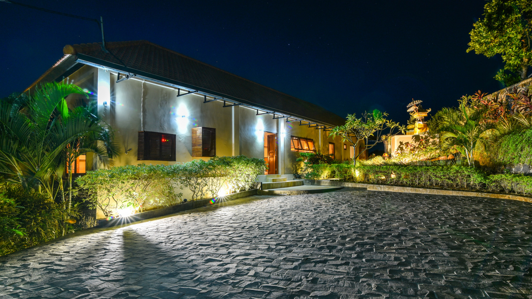 Private Luxury Residence for sale in Lovina