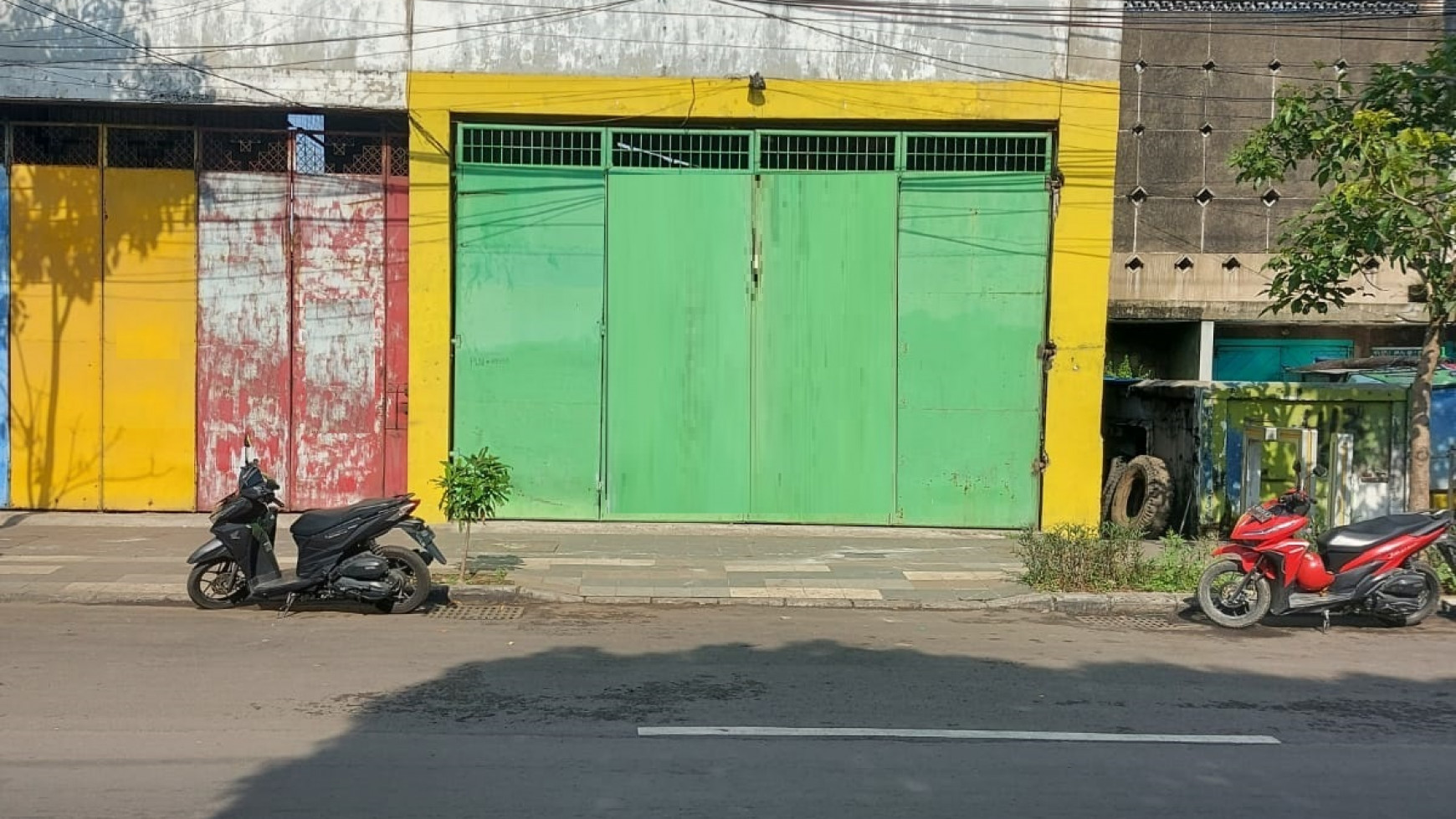 Dijual Gudang di Jalan Demak, Surabaya Pusat