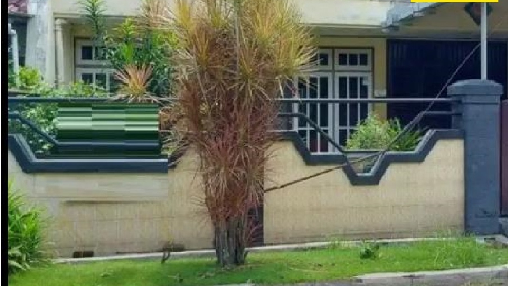 Dijual Rumah 2 lantai di Griya Kebraon Timur, Surabaya