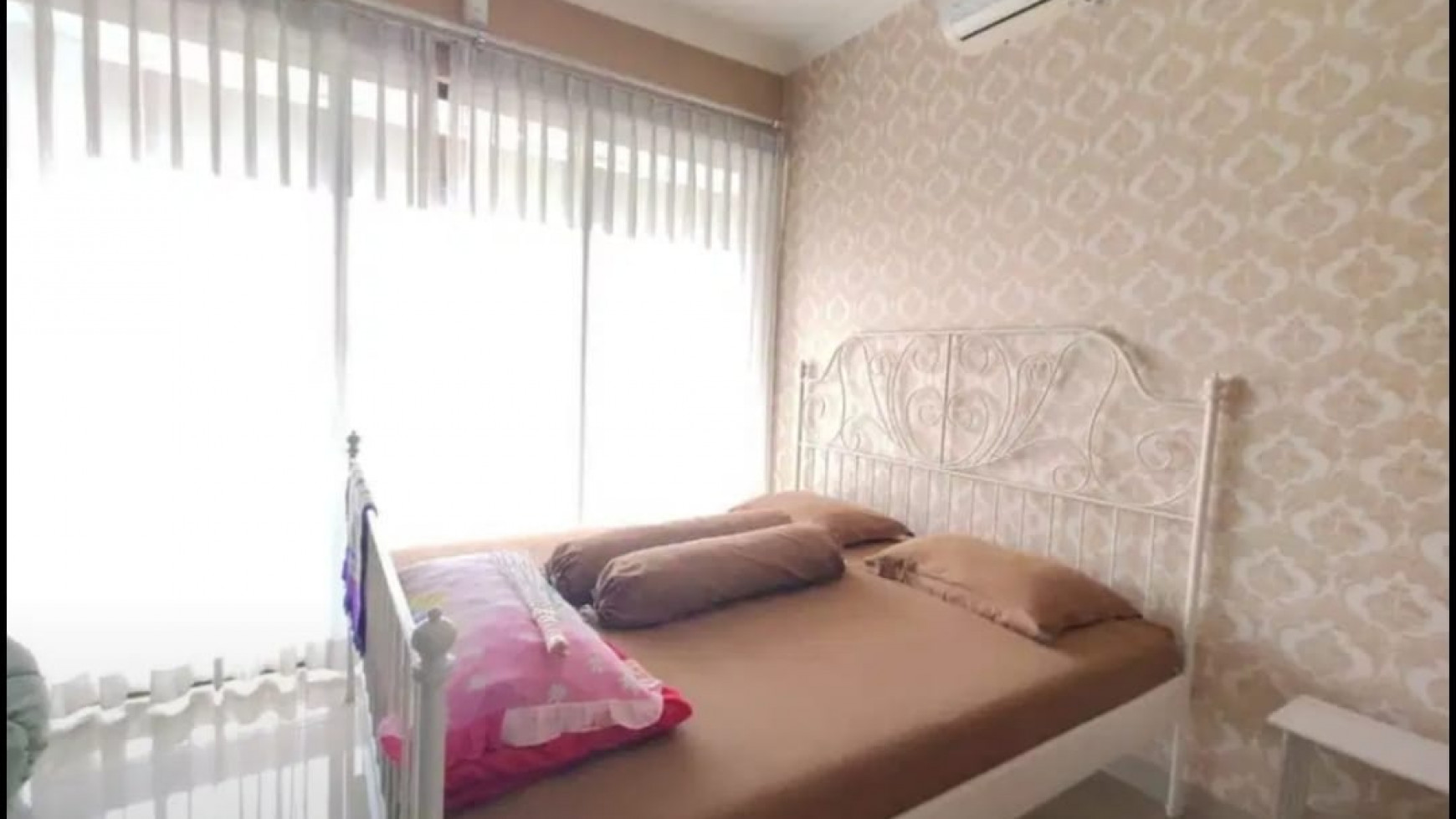 Dijual rumah di The Green BSD