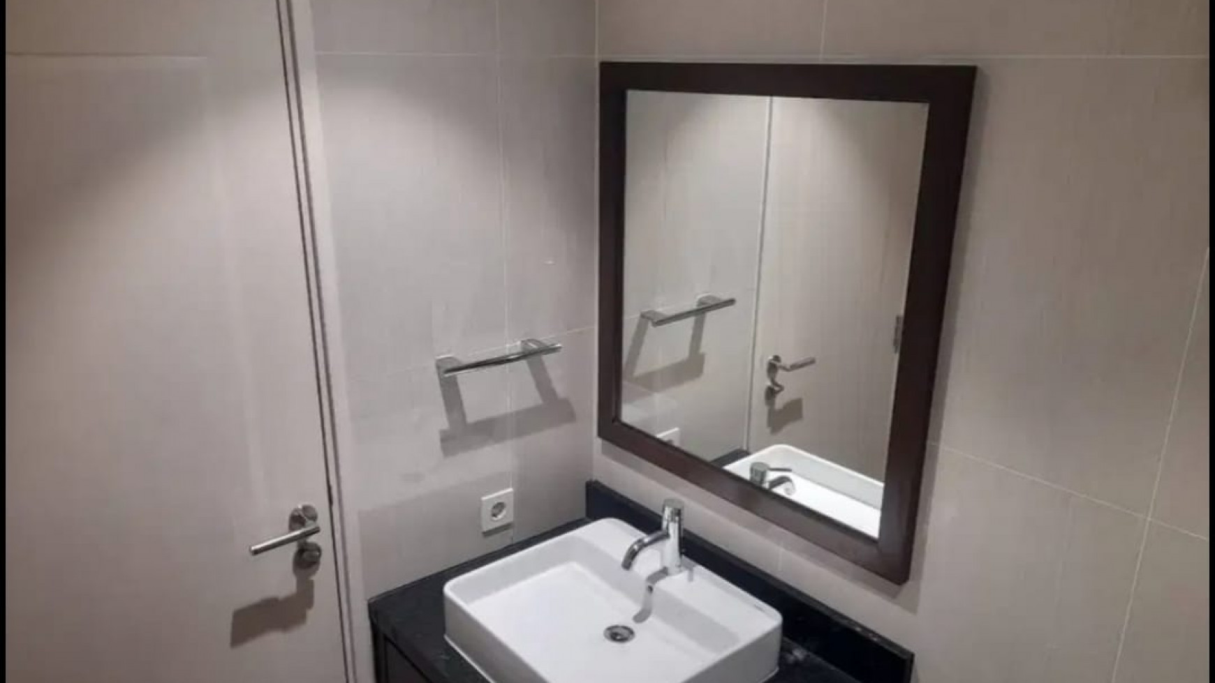 Jual Rugi Apartemen BRANZ