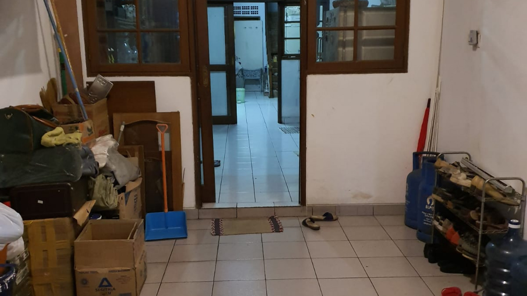 Rumah Pinggir Jalan dan Lokasi Strategis @Bintaro Tengah