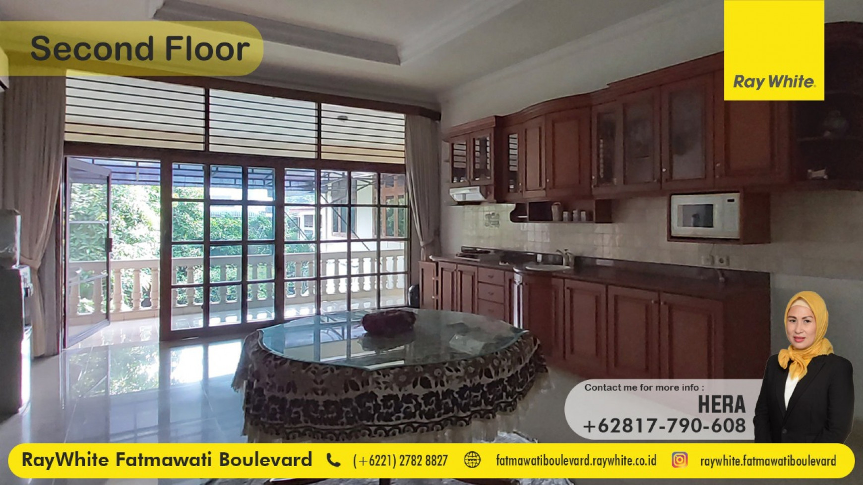 RUMAH BESAR LAYOUT LAPANG-JALAN UTAMA PONDOK INDAH 