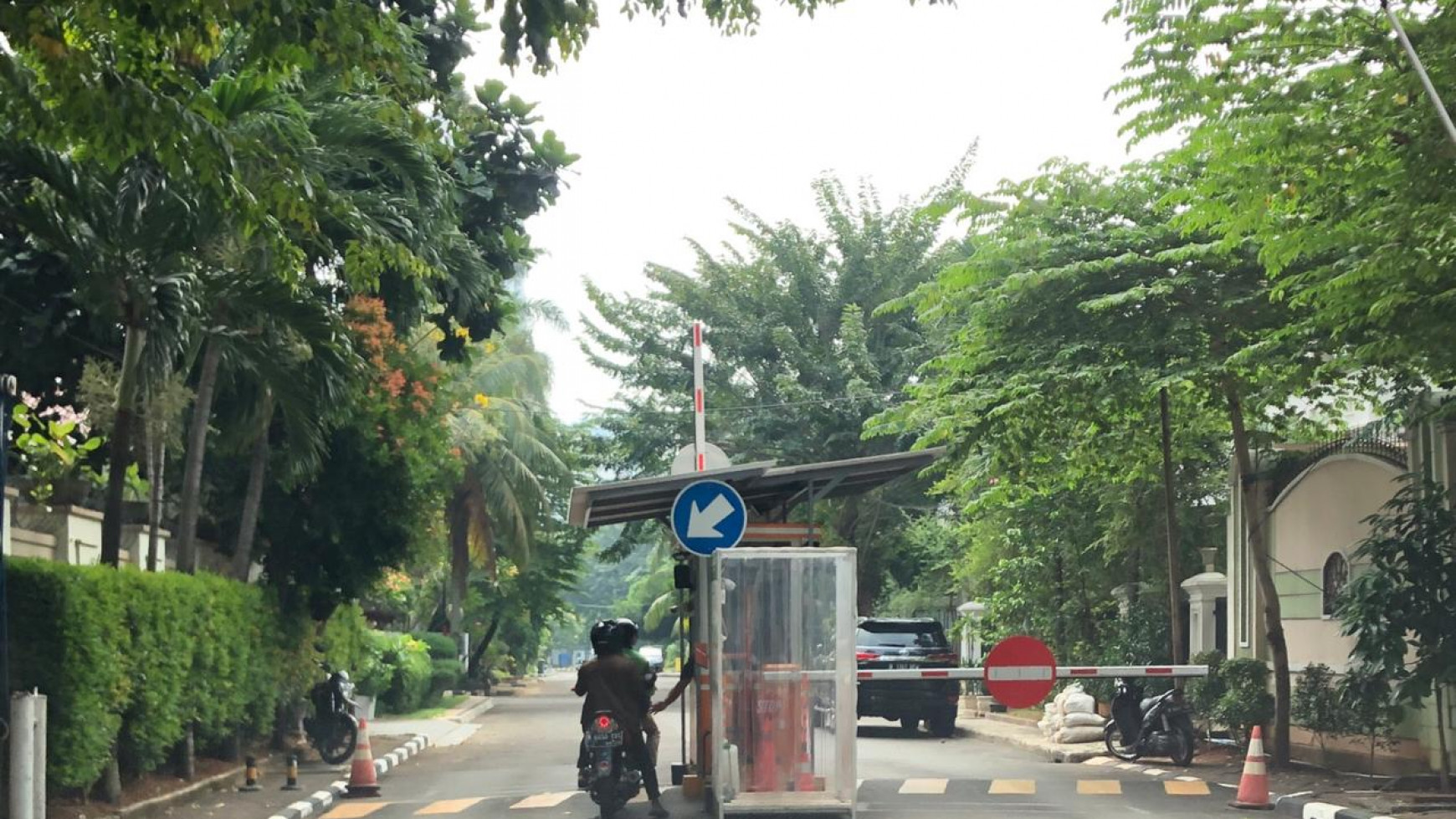 RUMAH SIAP HUNI AREA GANDARIA JAKARTA SELATAN