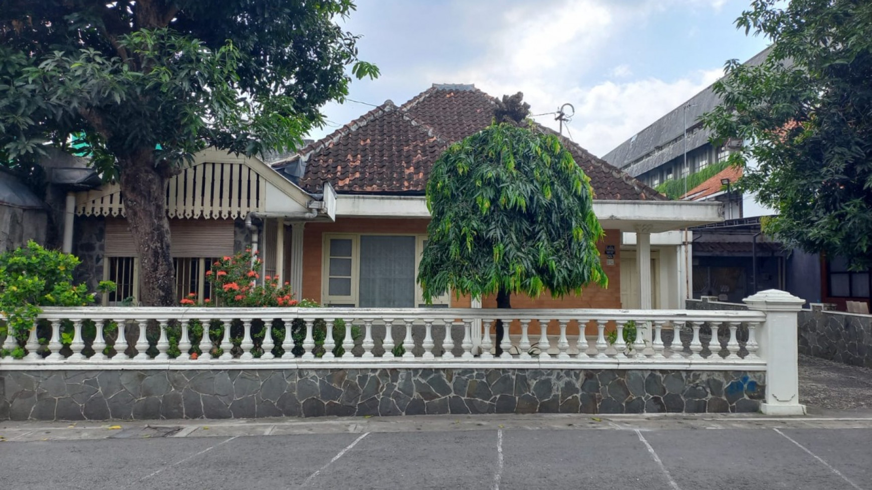 Rumah Klasik Di Prawirotaman Cocok Untuk Guest House / Resto