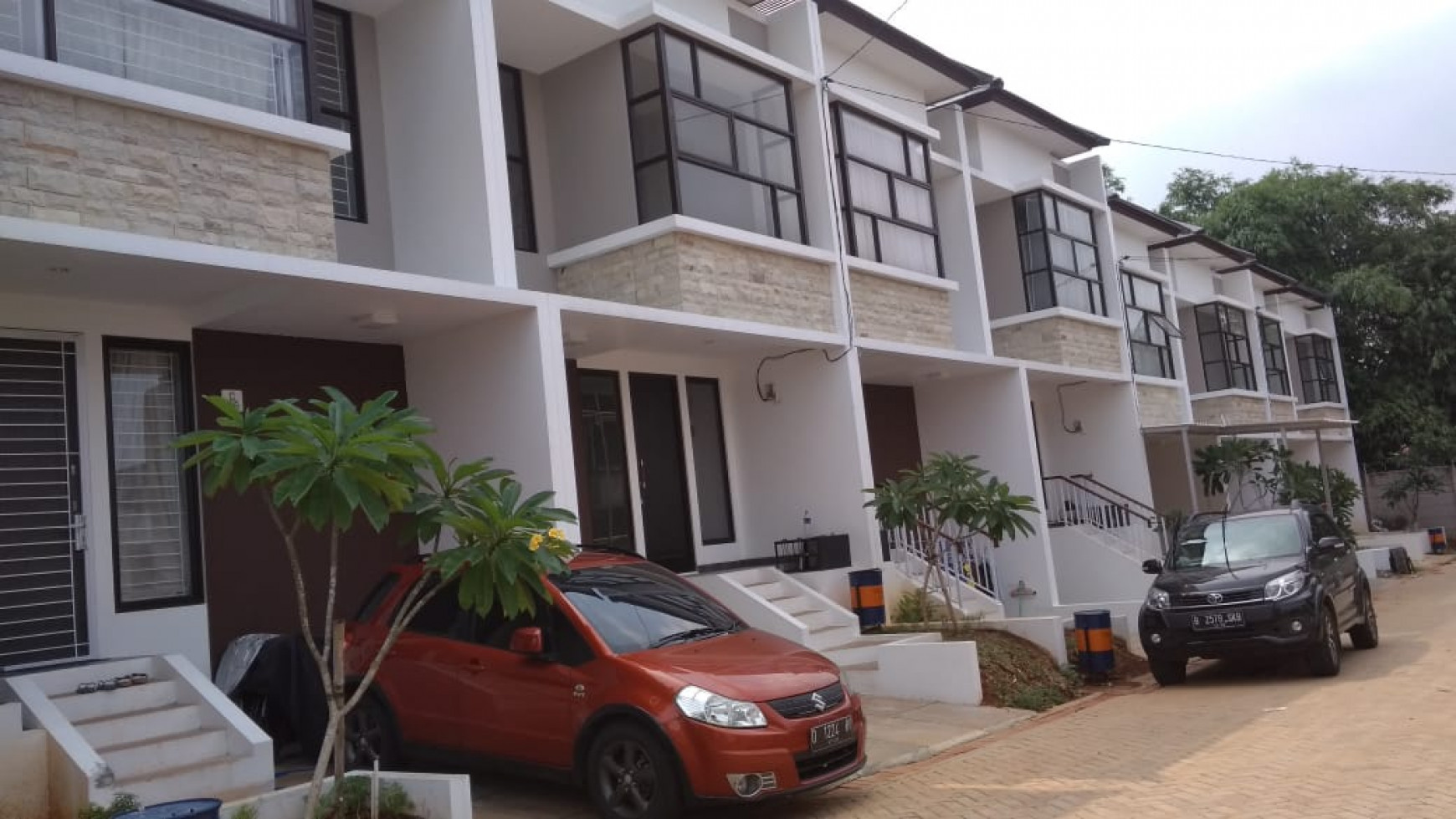 Di Jual Rumah di Cluster the Villas, Siap Huni , Ciater, Serpong, Tangerang Selatan