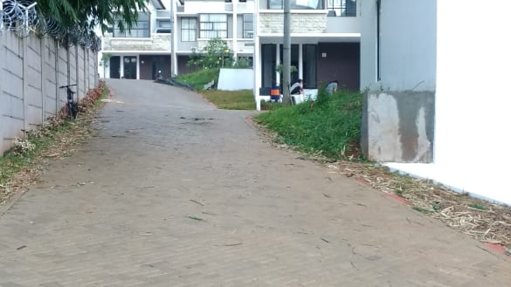 Di Jual Rumah di Cluster the Villas, Siap Huni , Ciater, Serpong, Tangerang Selatan