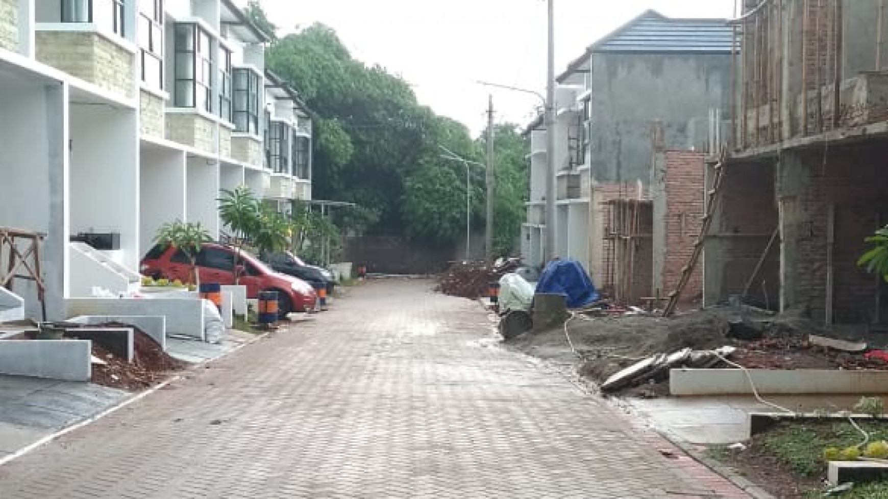 Di Jual Rumah di Cluster the Villas, Siap Huni , Ciater, Serpong, Tangerang Selatan