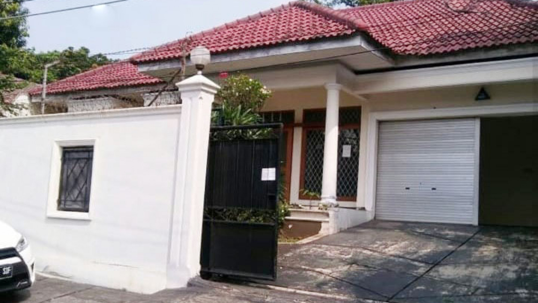 Rumah Siap Huni dan Nyaman di Kawasan Kemang, Jakarta Selatan