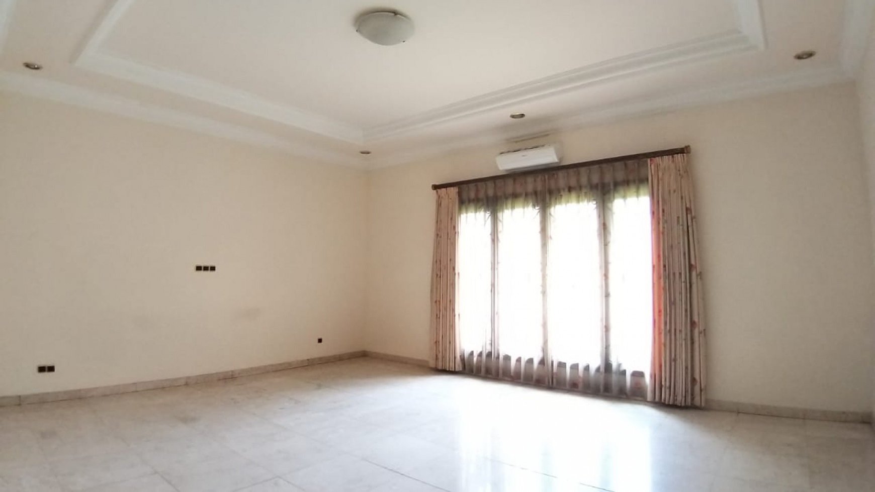 Dijual Rumah Bagus Di Permata Kemang Town House, Jakarta Selatan