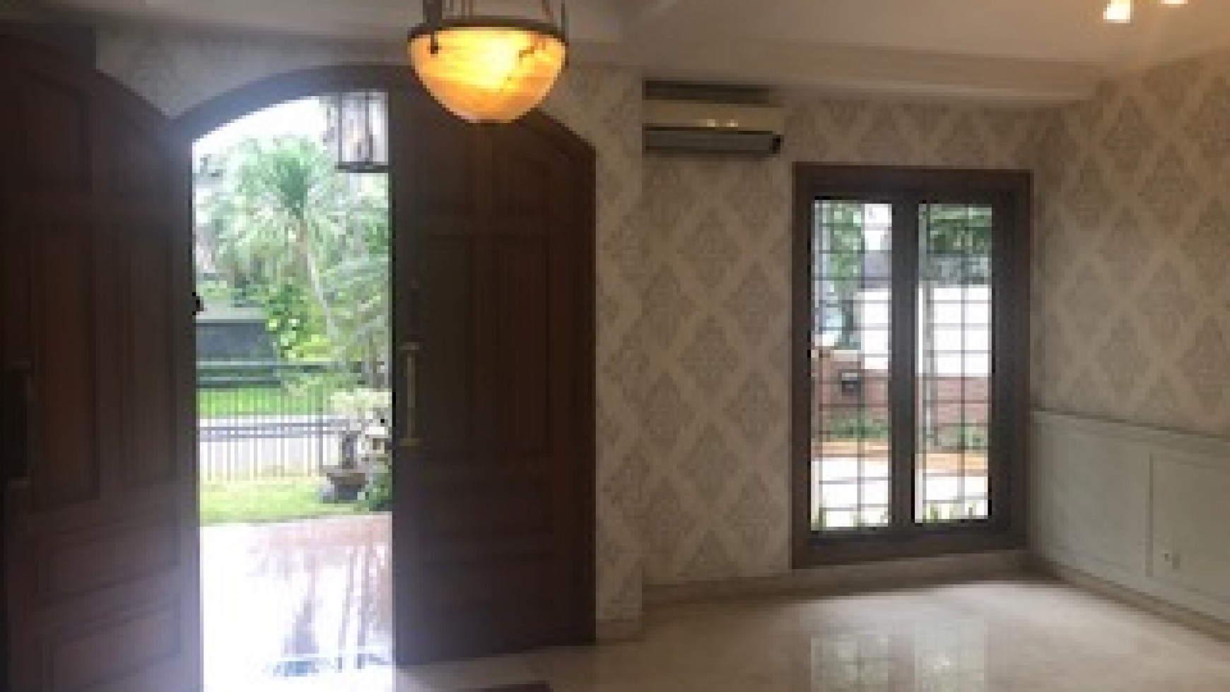 Rumah Siap Huni Di Pondok Indah dekat JIS