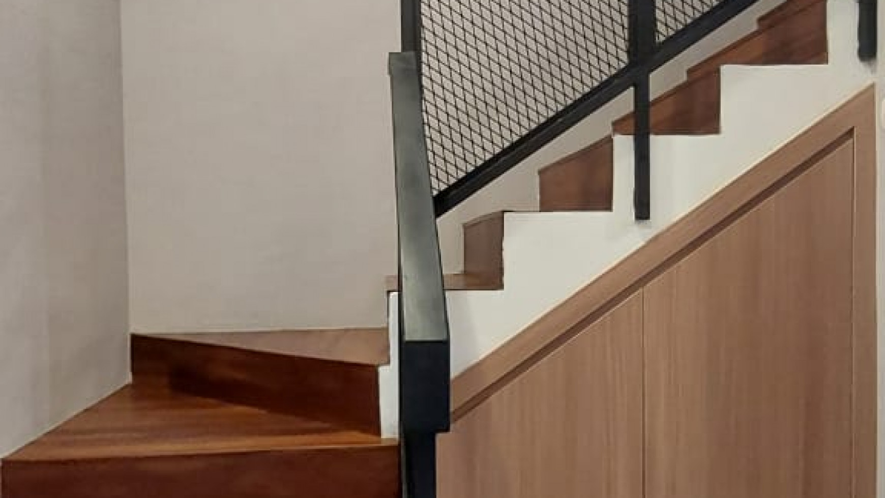 Rumah brand new minimalis di ciputat