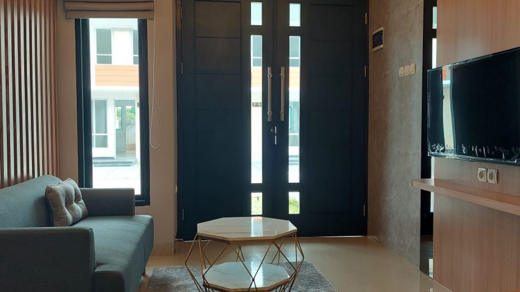 Rumah brand new minimalis di ciputat