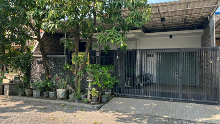 Dijual Rumah Kutisari Indah Surabaya- Baru Renov Cantik - Rangka Galvalum - dekat Universitas Petra Surabaya