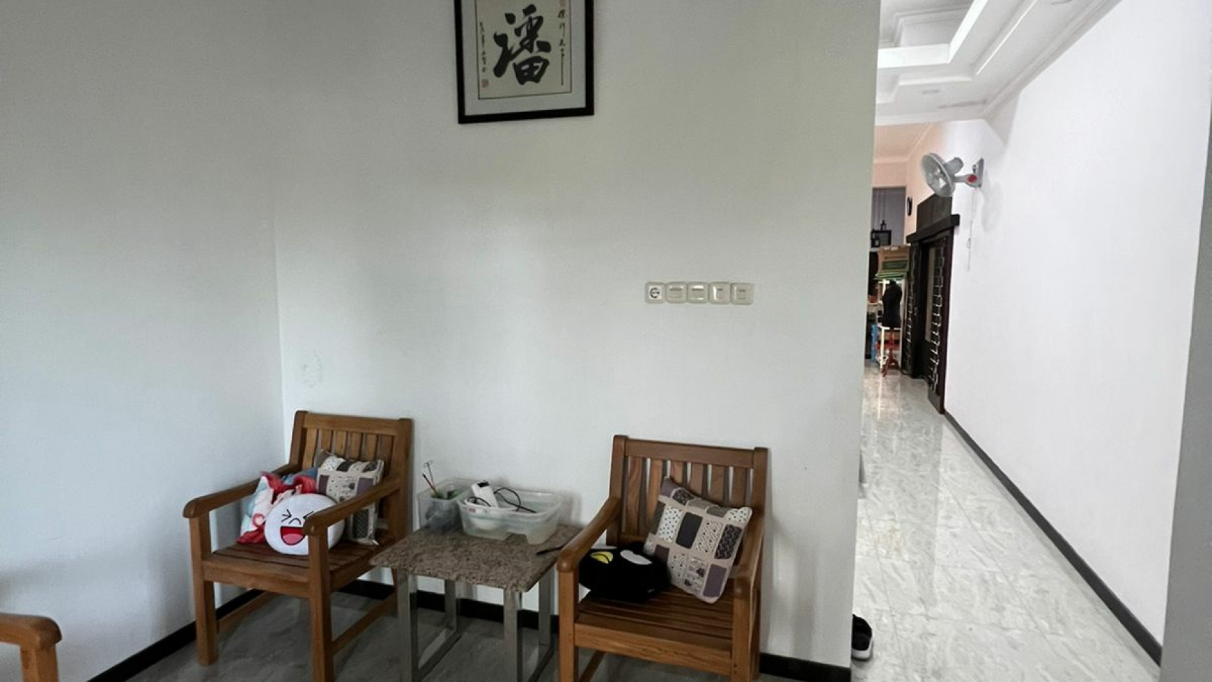 Dijual Rumah Kutisari Indah Surabaya- Baru Renov Cantik - Rangka Galvalum - dekat Universitas Petra Surabaya