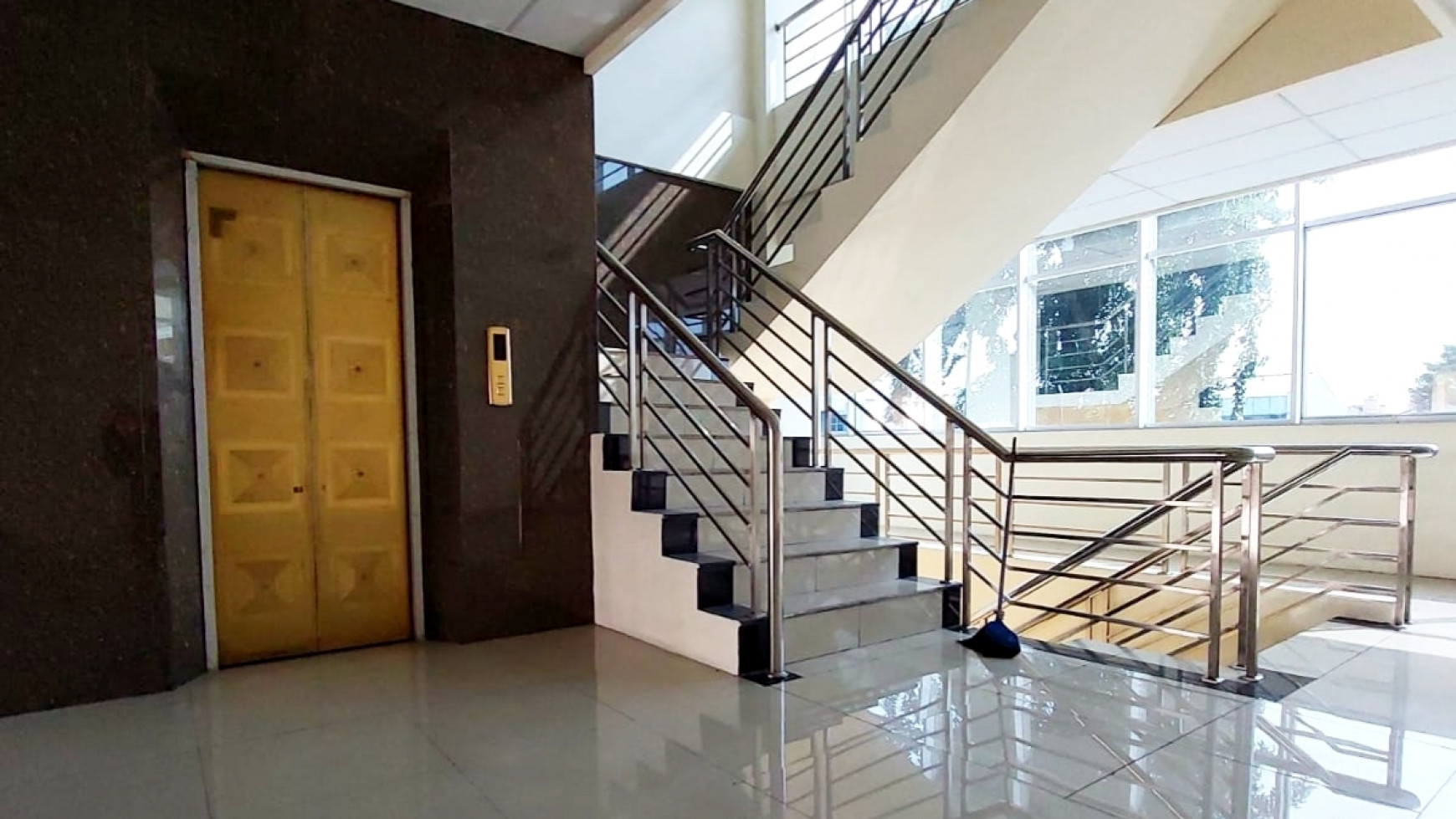 GEDUNG KANTOR BRANDNEW AREA MAMPANG PRAPATAN RAYA DEKAT KUNINGAN 