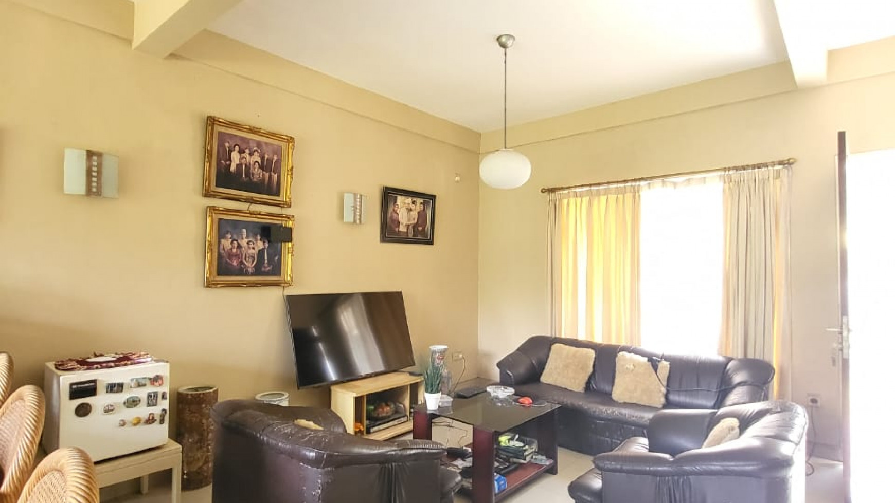 For Sale rumah minimalist dalam komplek yang strategis dekat pondok indah 