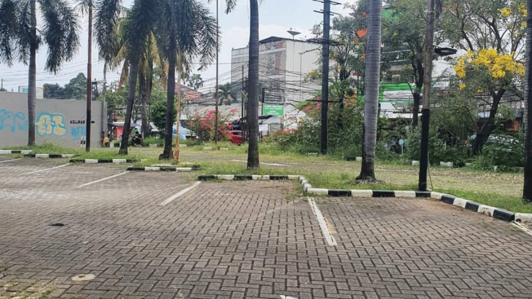 GEDUNG BAGUS DESIN INDUSTRIALIST AREA FATMAWATI RAYA 