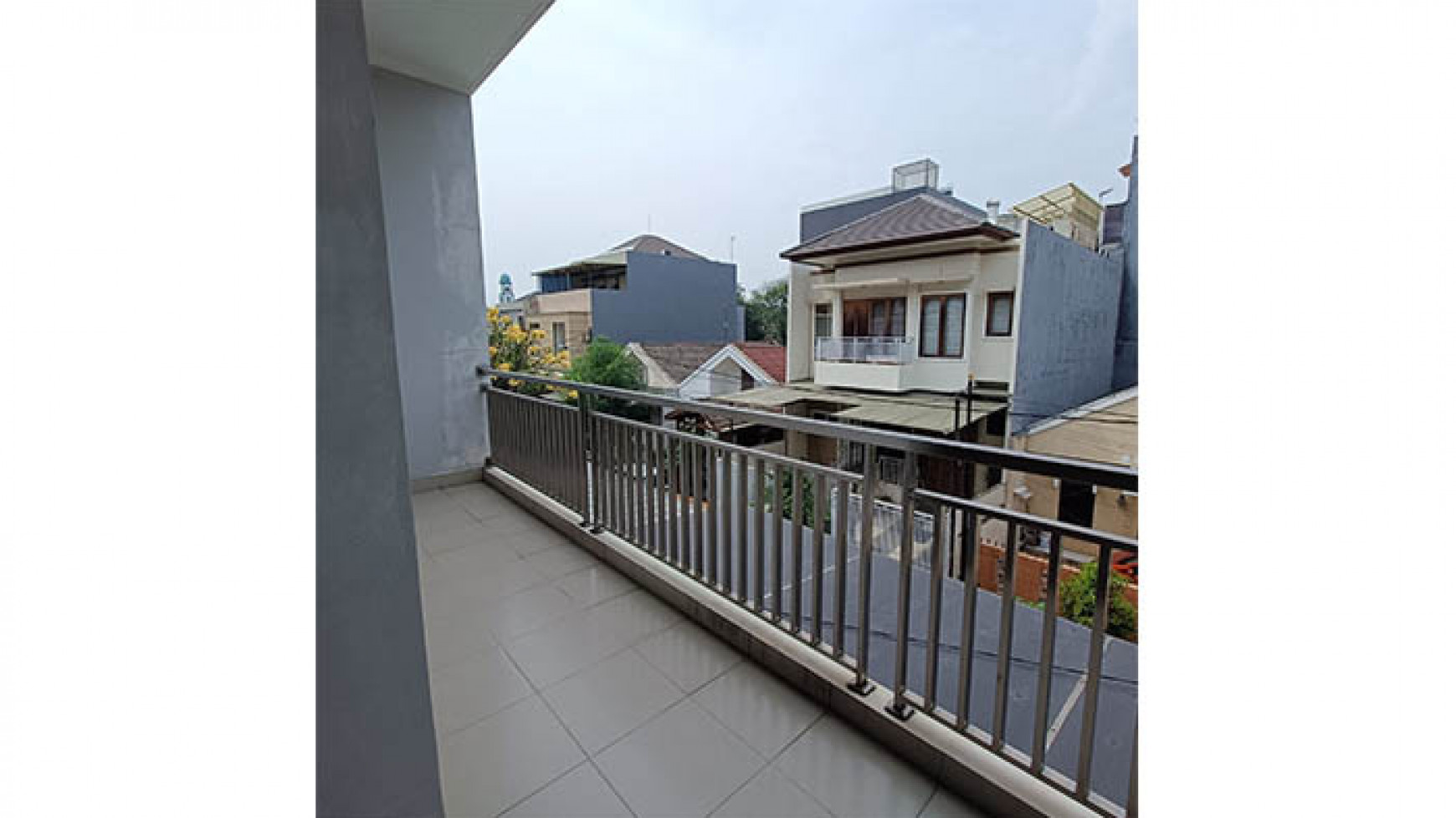 Rumah Gading Elok Utara, Luas 162m2