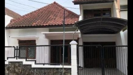 Dijual Rumah 2 lantai di Wisma Mukti, Surabaya