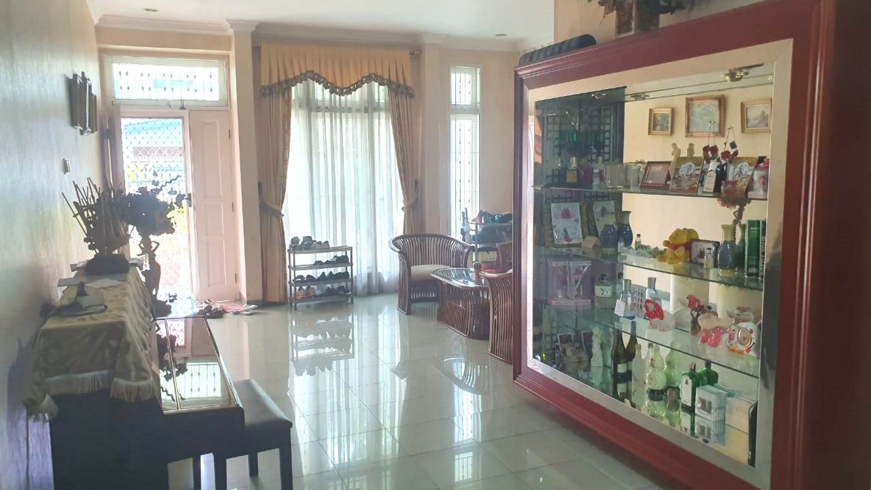 Dijual Rumah Hadap Selatan di Gading Kirana Timur Kelapa Gading