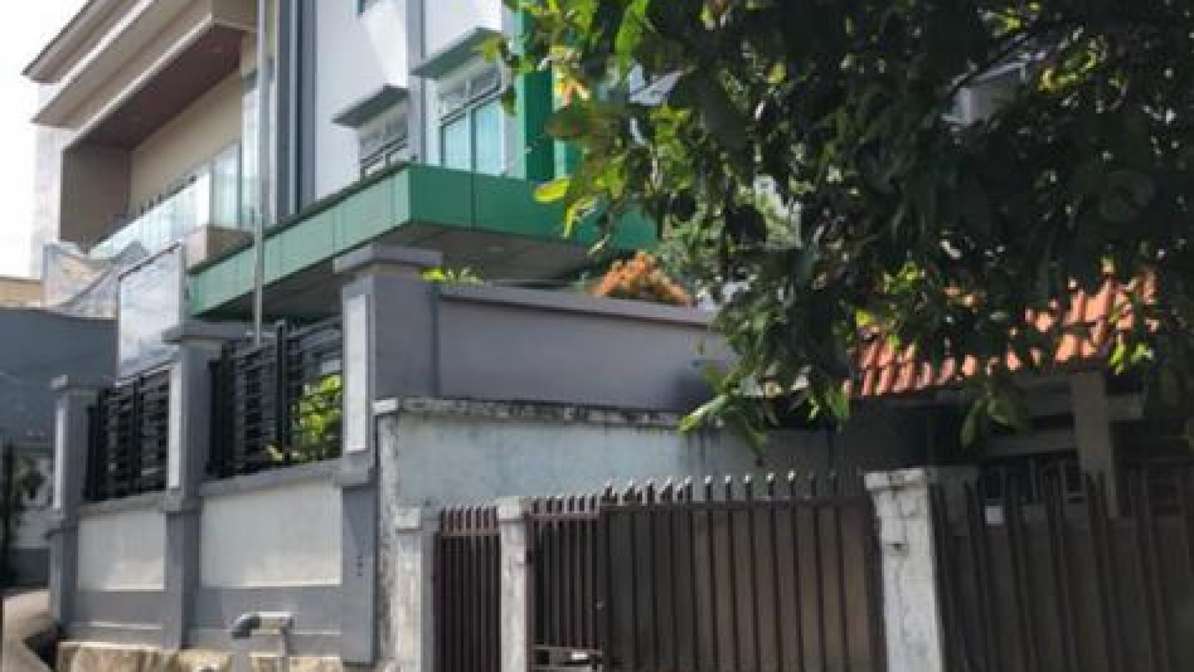 Rumah lama layak huni dekar MRT