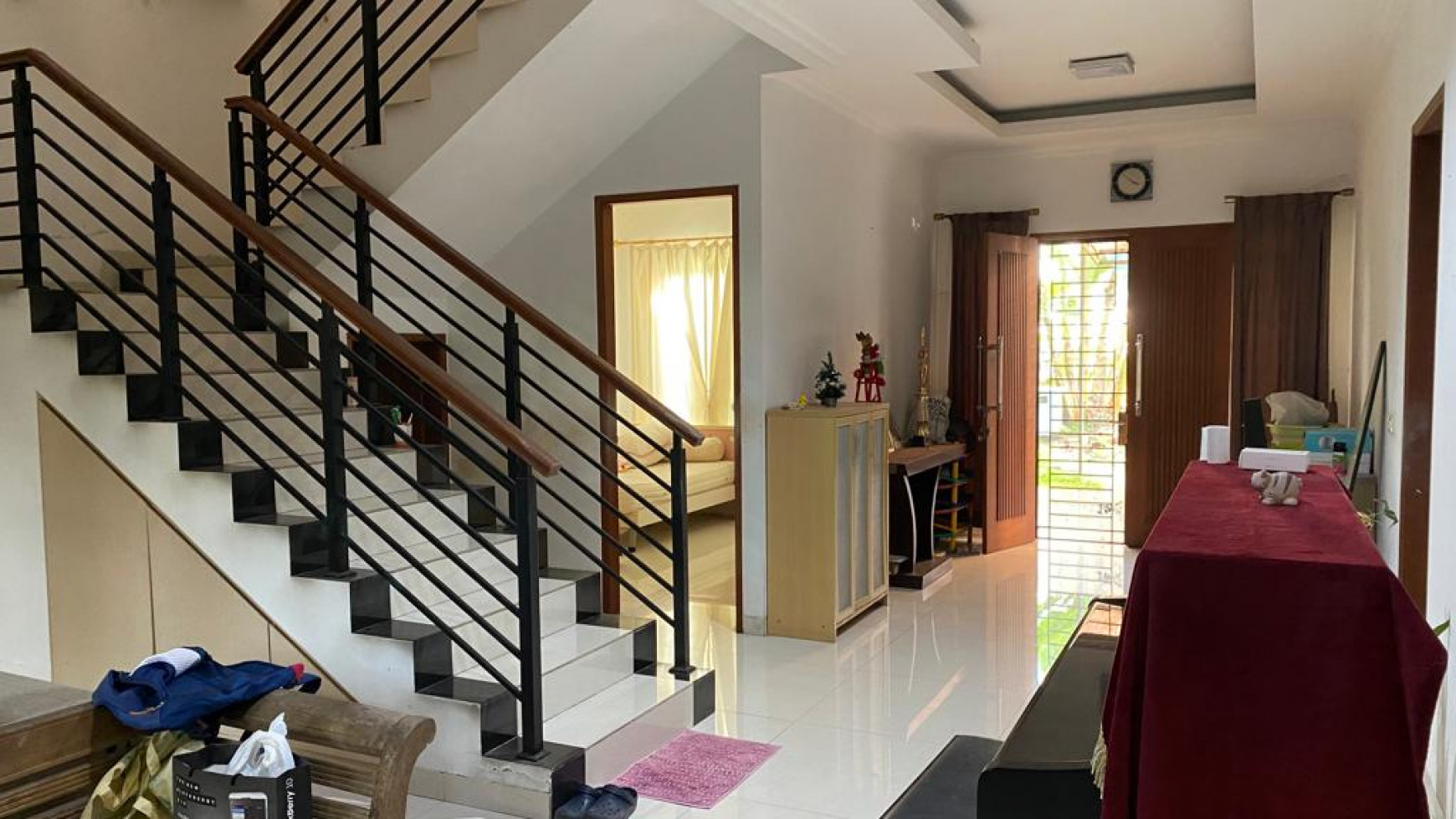Rumah bagus dan rapih di beverly golf JL. Medara lippo karawaci tangerang