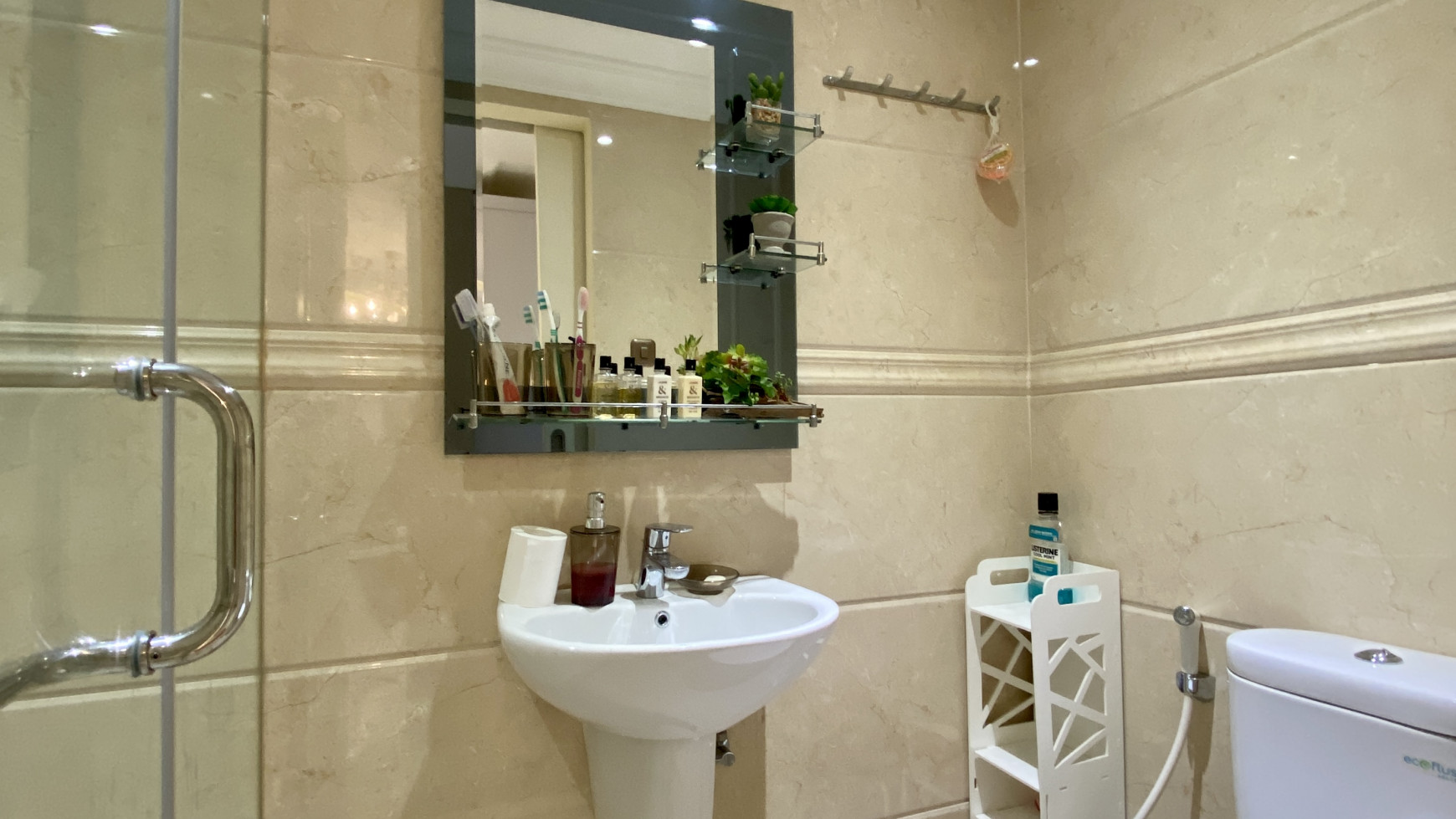 Dijual Unit Apartemen Rasuna Said. Kuningan. 2 BR