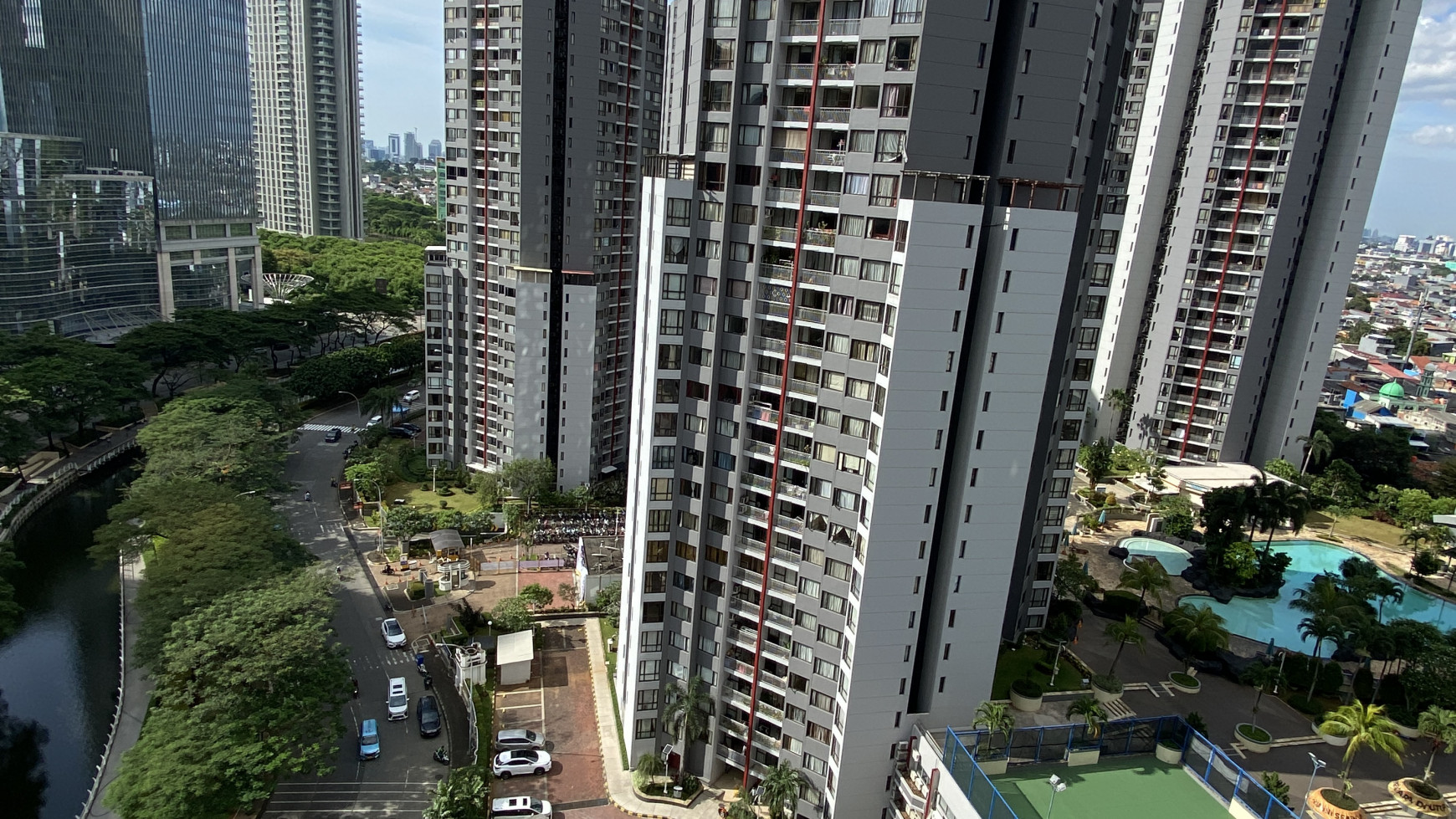 Dijual Unit Apartemen Rasuna Said. Kuningan. 2 BR