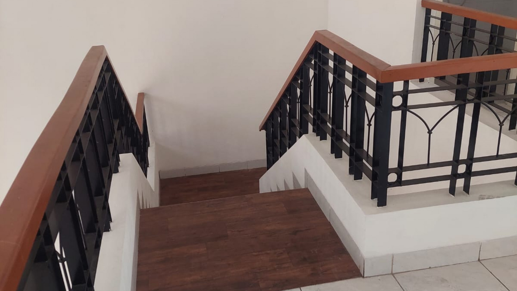 Rumah Besar Murah Puspita Loka BSD City