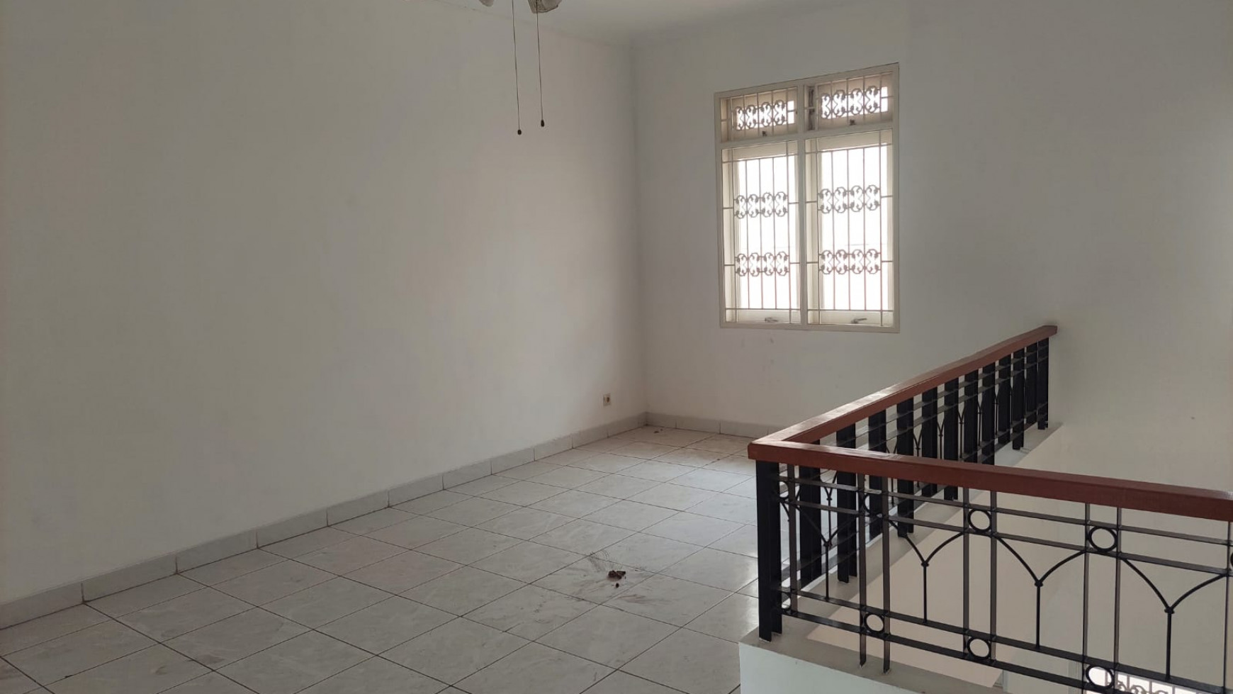 Rumah Besar Murah Puspita Loka BSD City