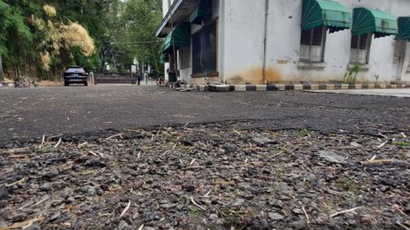 TANAH ZONA CAMPURAN AREA JALAN UTAMA MENTENG DEKAT TAMAN SUROPATI