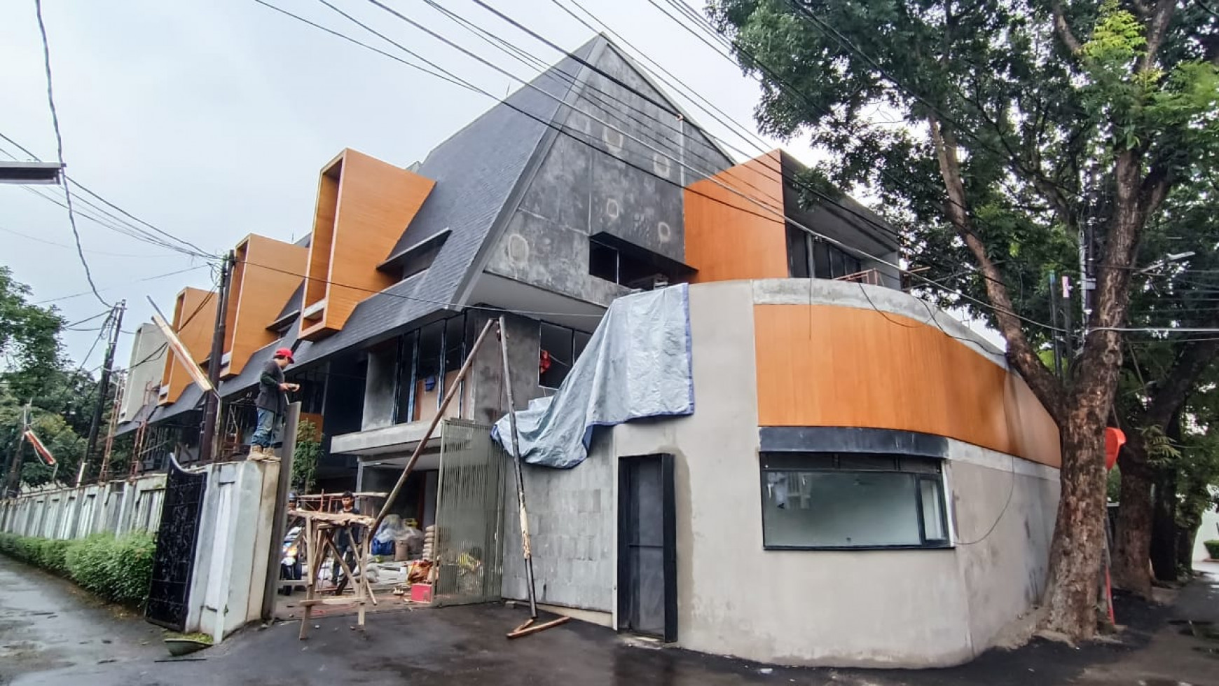 Rumah cluster brand new modern dan lokasinya super premium dikemang 