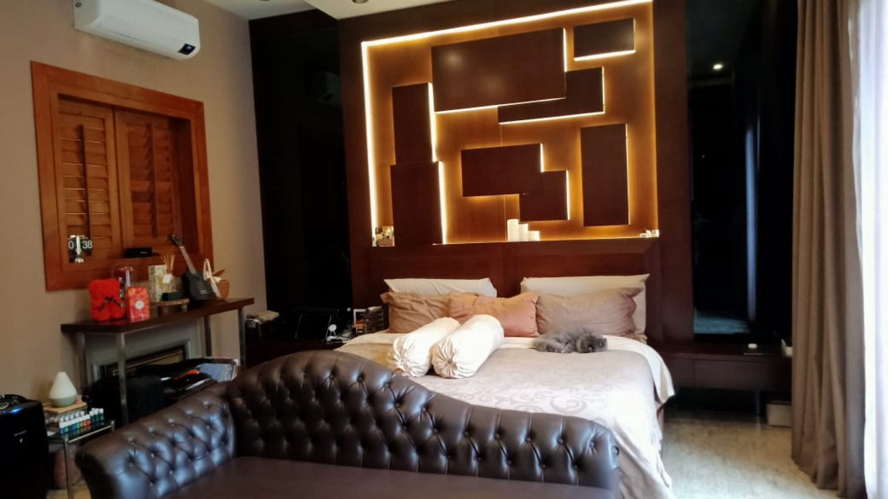 Dijual rumah bernuasa villa mediterania di kawasan exclusive Bintaro Jaya