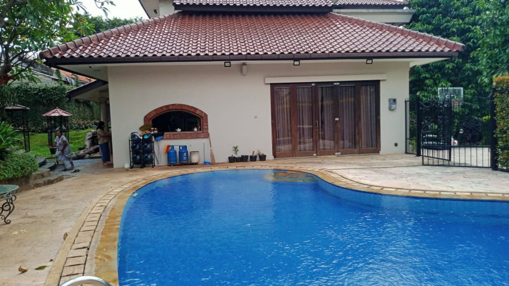 Dijual rumah bernuasa villa mediterania di kawasan exclusive Bintaro Jaya