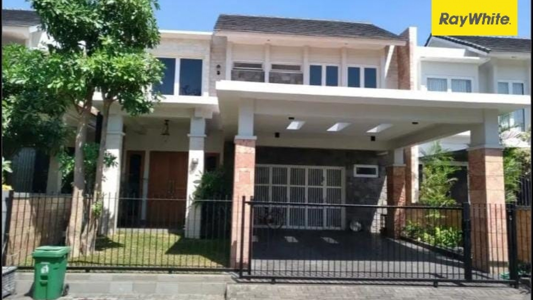 Dijual Rumah 2 lantai di The Gayungsari, Surabaya