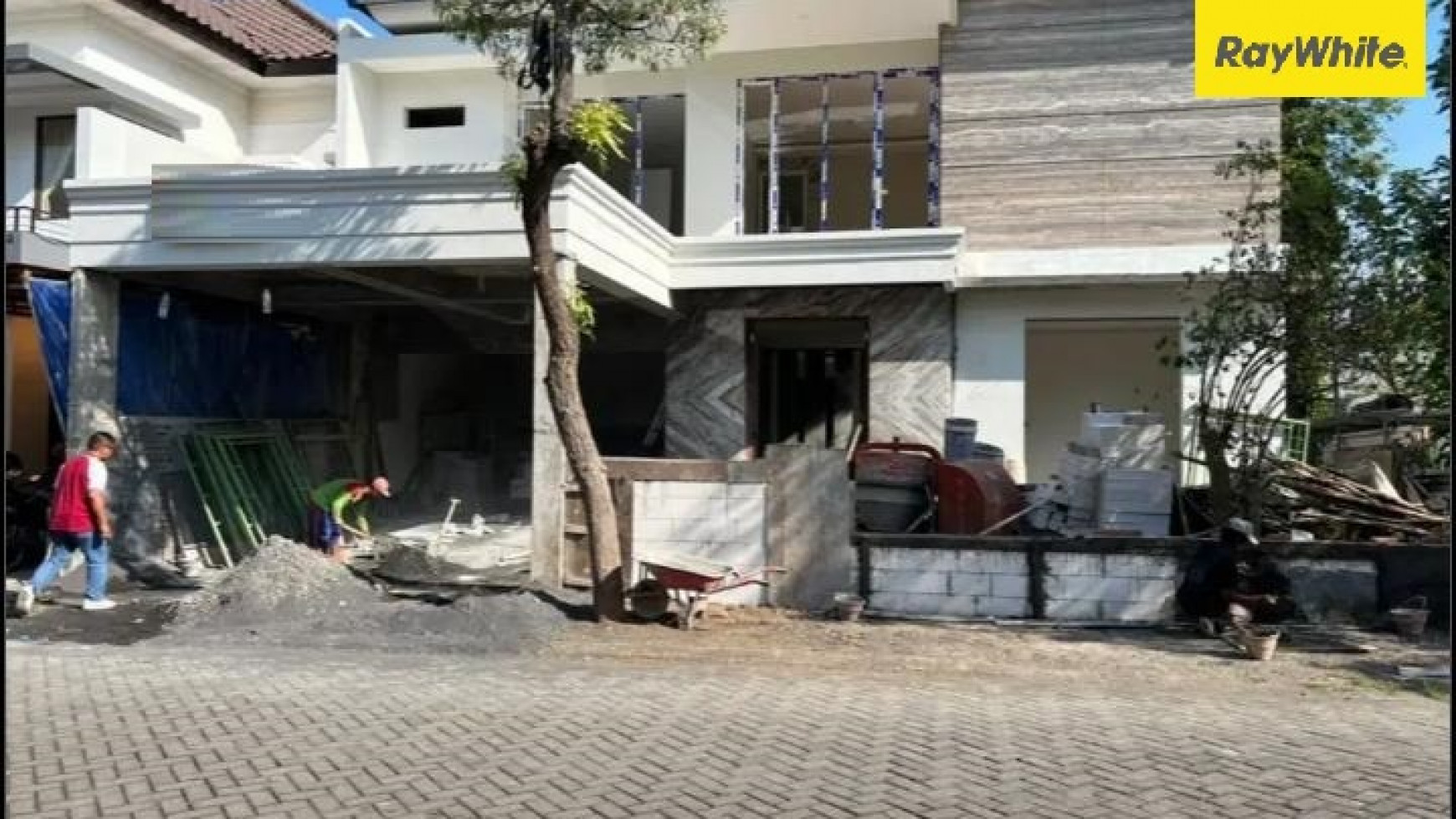 Dijual Rumah 2 lantai di Prambanan Residence, Surabaya