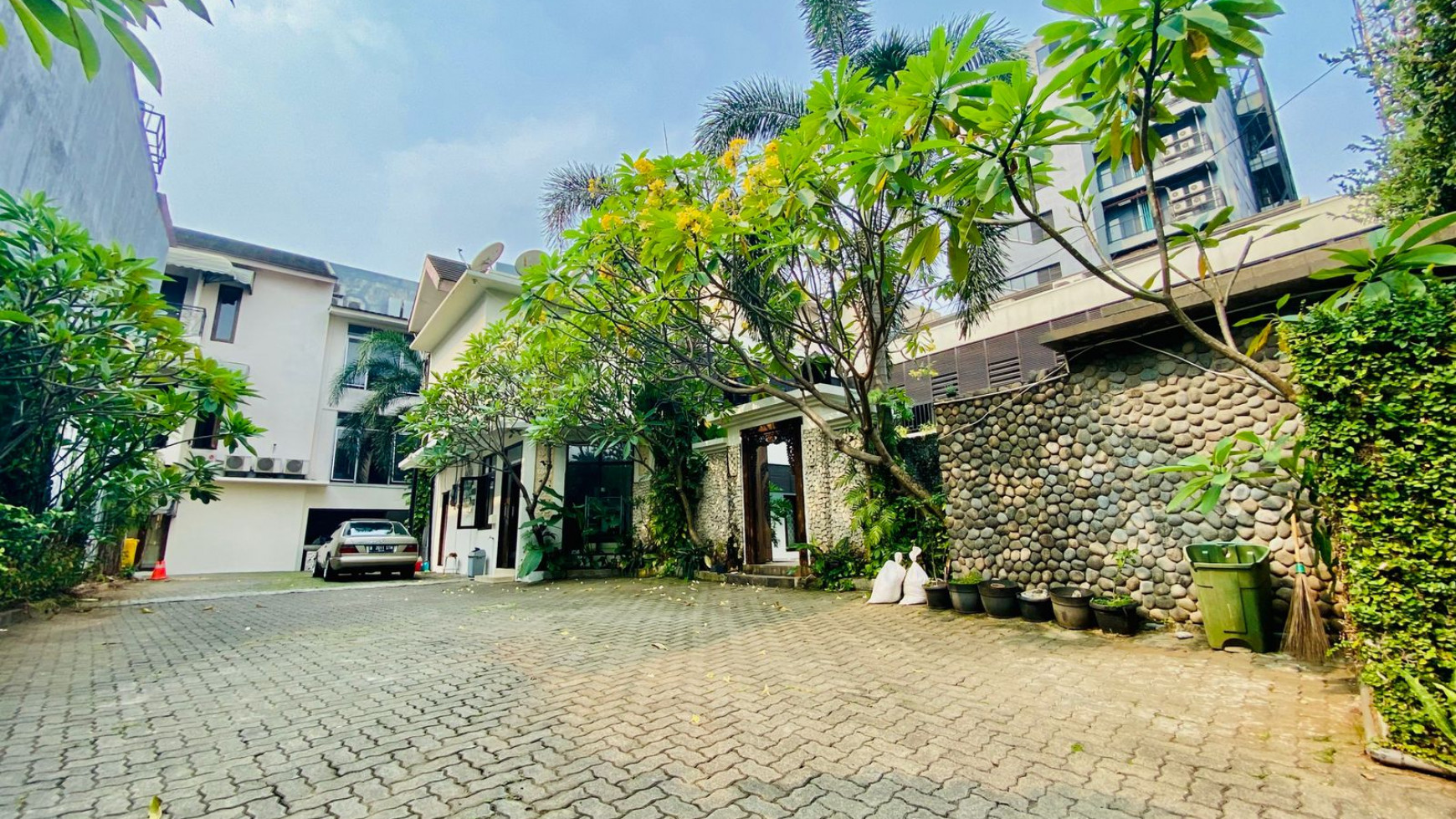 Dijual Cepat & Murah Rumah Kost Exclusive Di Kemang, Jakarta Selatan