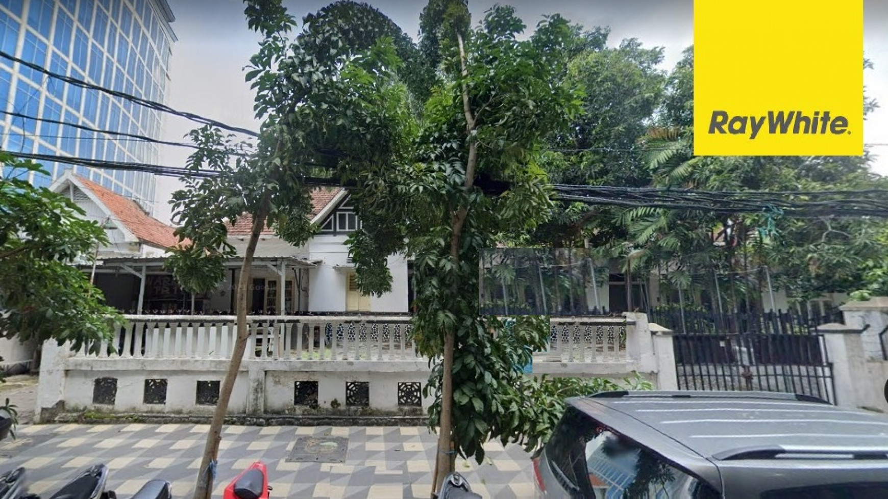 Dijual Rumah SHM Pusat Kota di Taman Bungkul, Darmo, Surabaya