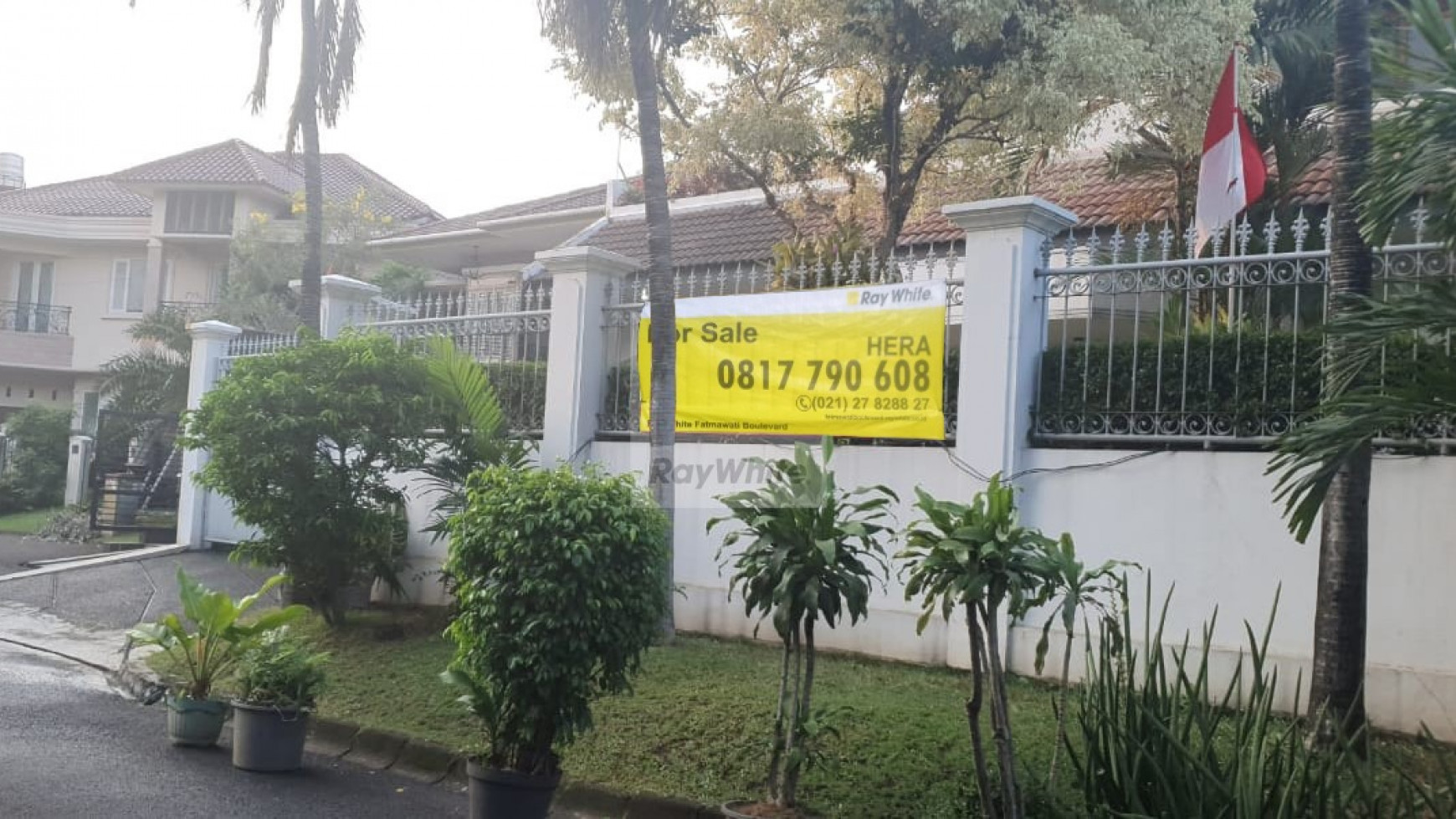 RUMAH DI LINGKUNGAN NYAMAN SEMI CLUSTER KENCANA PERMAI-PONDOK INDAH 