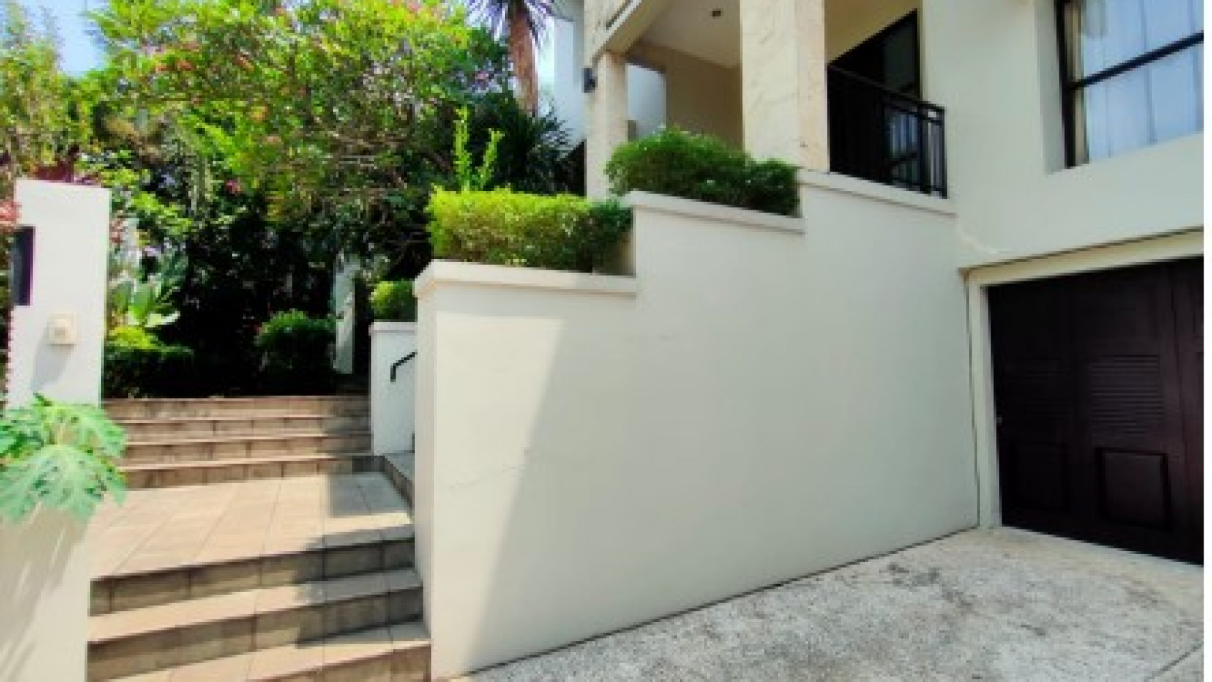 Dijual Rumah Mewah dalam Cluster TB. SIMATUPANG