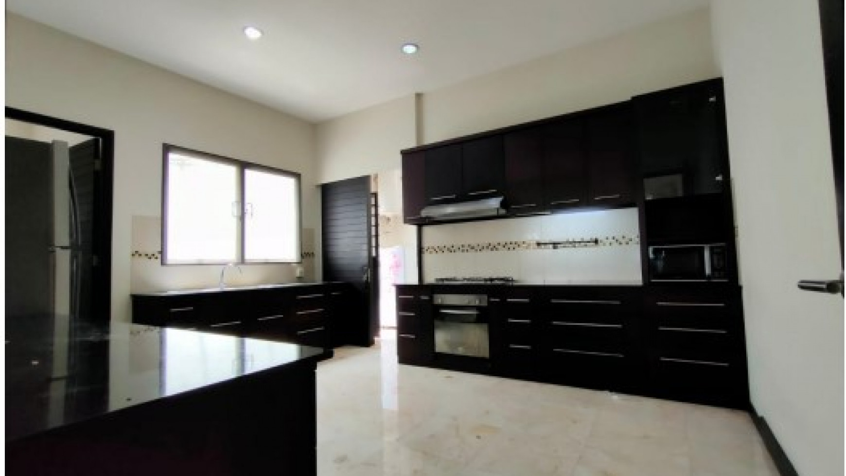 Dijual Rumah Mewah dalam Cluster TB. SIMATUPANG