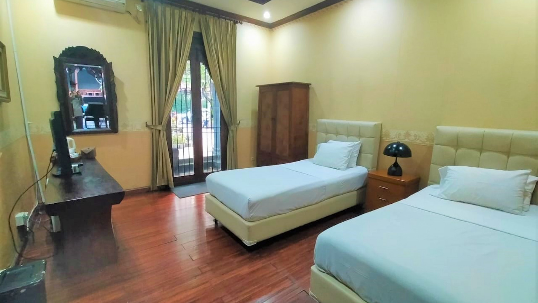 For sale Guesthouse aktif area Lebak bulus dekat St MRT