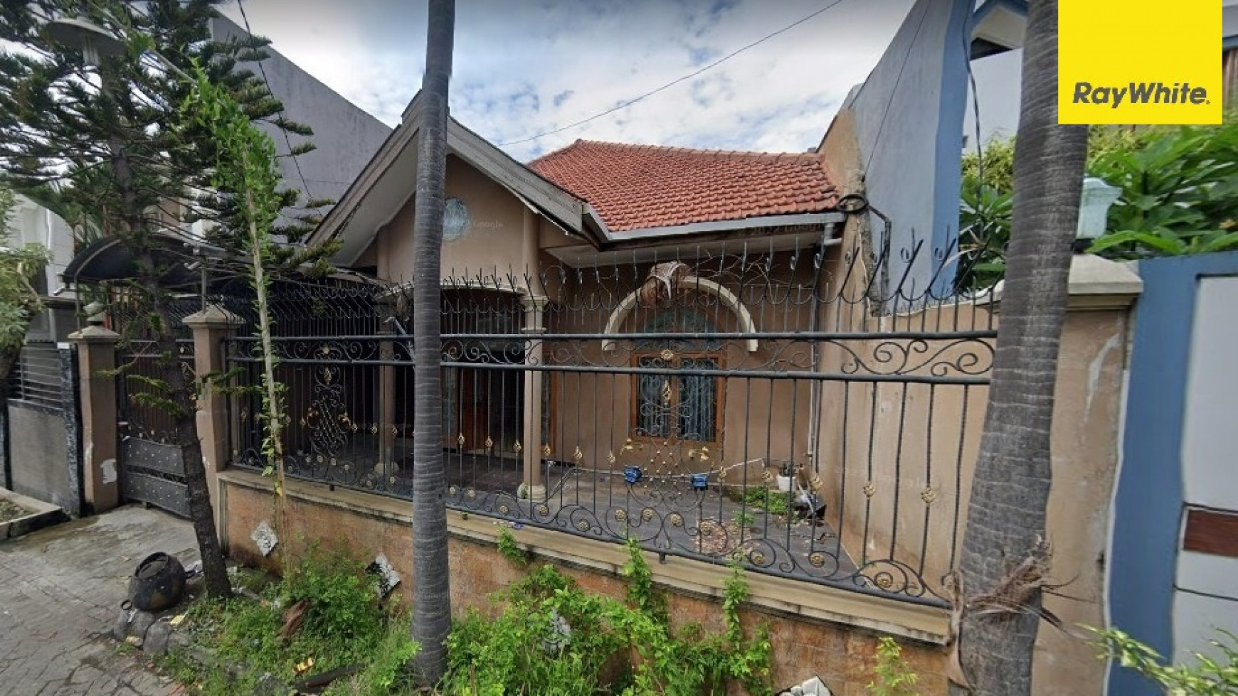 Dijual Rumah SHM di Lebak Arum, Surabaya