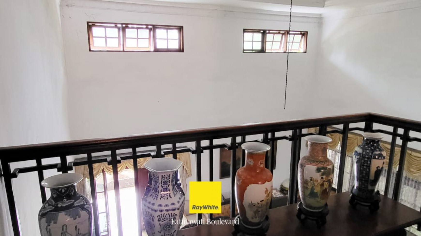 Rumah bergaya kolonial area menteng ring 1 dekat grand indonesia