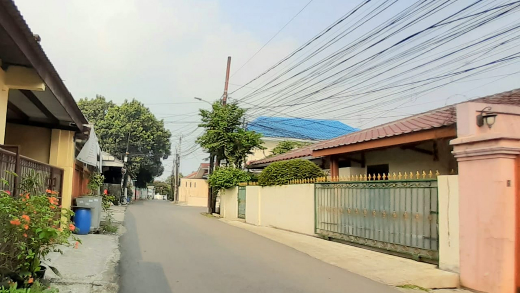 Rumah gandeng di Jagakarsa Jak-Sel dengan lebar 20m